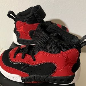 Baby/Toddler Jordan’s size 5C red and black